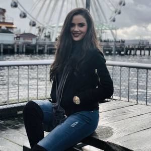 Meet your Posher, Janet